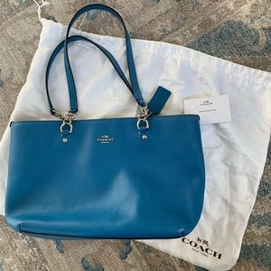 Coach shoulder bag